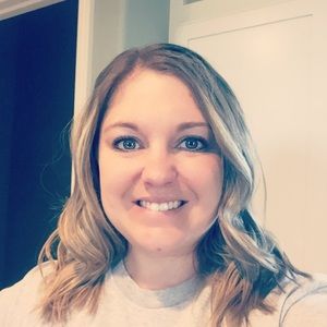 Meet your Posher, Robyn